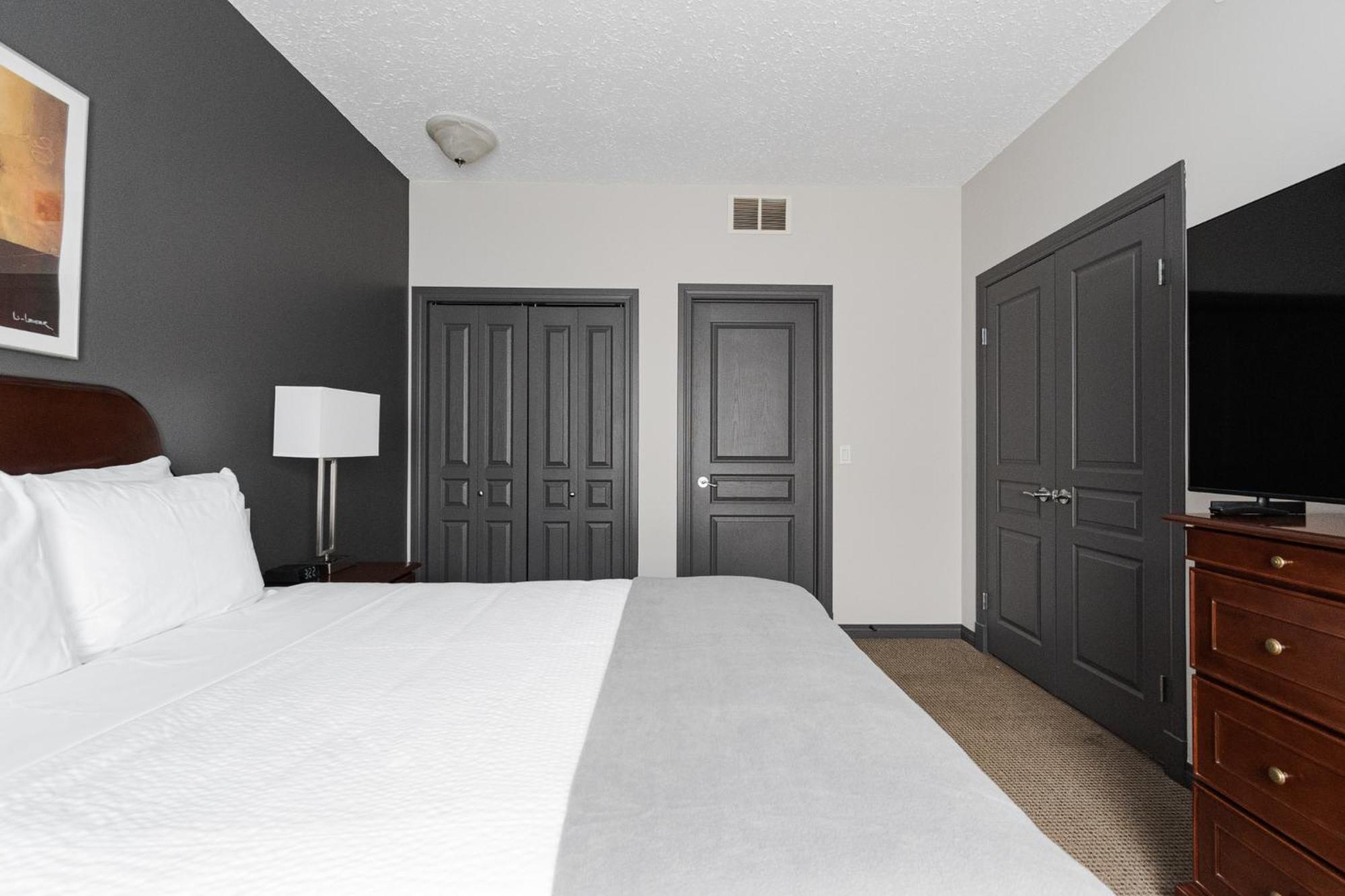 Podollan Rezidence - Fort McMurray Dış mekan fotoğraf